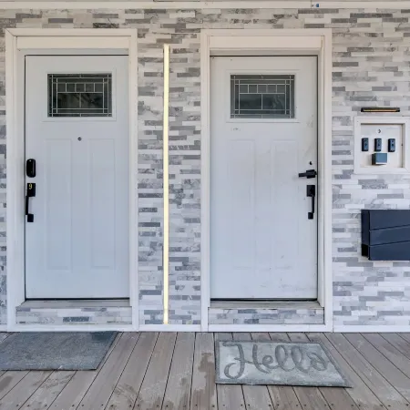 Walk to Roger Williams Park: Apt in Providence!