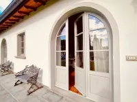 Home in the heart of Tuscany Hotels in Lucignano