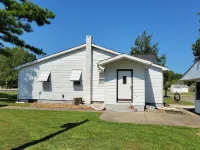 Charming 3-bedroom house in tranquil Oraville minutes from  Kinkaid Lake.