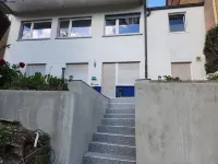 Charming 2-bedroom apartment with WiFi and AC in serene Ebhausen Hotel a Ebhausen