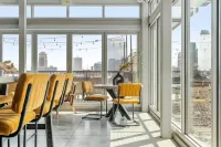 DT 2BD Steps from Target Field Gym Kitchen Laundry