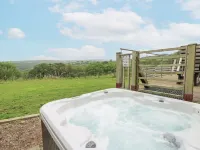 The Cabin Hotel a Rhos