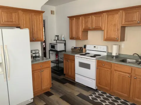 Charming, 1-bedroom, spacious duplex with sleeper sofa in delightful Dubuque.