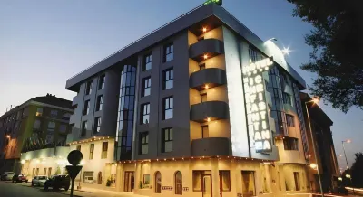 Infanta Cristina Hotels in 