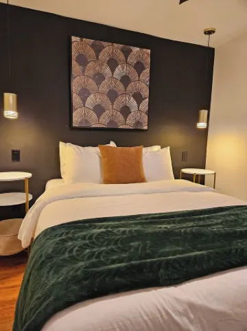 New! 2BD-Home with FAST Wi-Fi & FREE Parking!