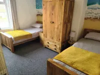 Sooty Babe colliery cottage.10 mins walk to beach and Castle Eden nature reserve Hotels in Hartlepool