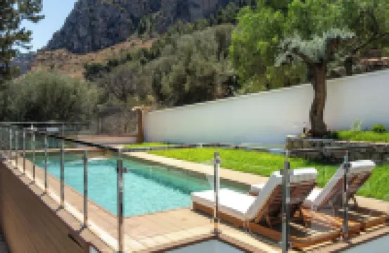 Sea Frame Design Apartments with Pool by Wonderful Italy