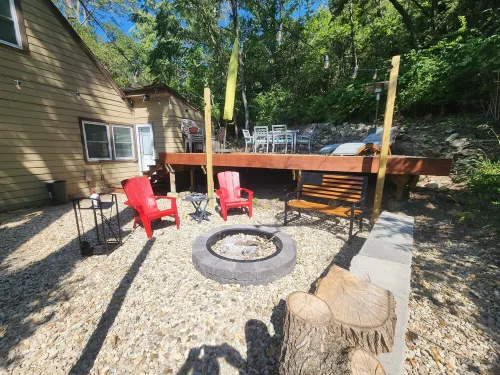 Adorable & Charming Single-Family Home!