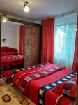 Cozy apartment, located near a vibrant main street ideal for short term retreat Hotels in 