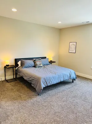 3-bedroom house in brilliant Vancouver with WiFi, AC. Enjoyable stay guaranteed Hotels in Minnehaha