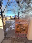 Great mountain views in cozy casita in north Taos. Note: 30 day rental minimum