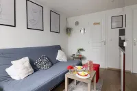 15 MIN FROM PARIS/ VILLA ORNELLA Hotel a Savigny sur Orge