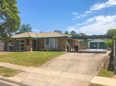 Family home in the heart of Burpengary- Pet Friendly & Ducted Aircon! Hotels near Morayfield Sport & Events Centre