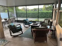 Charming 2-bedroom apartment in house with AC, WiFi included Hotels in Apopka