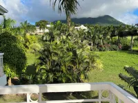 Location, Location, Location Pinney’s Beach Nevis.  2 Bdrs, 2 1/2 Ba. w laundry! Hotels in Vaughans