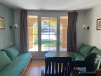 Studette 5 People in Monflanquin - Heated Swimming Pool, Parking & Free Wifi