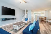 4-bedroom townhome in marvelous Conyers with WiFi, AC