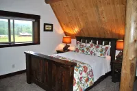 Fin and Feather Inn Hotels in Victor