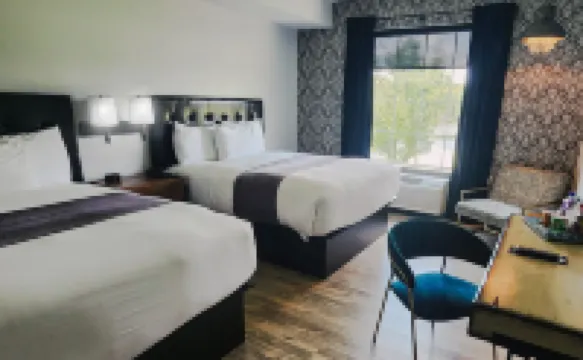 Waterfront Hotel