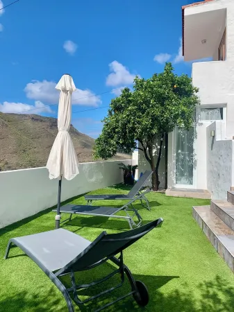 3 bedroom house with garden and private pool Tamadaba view Отели рядом с достопримечательностью «Bodega Los Berrazales / Finca la Laja»