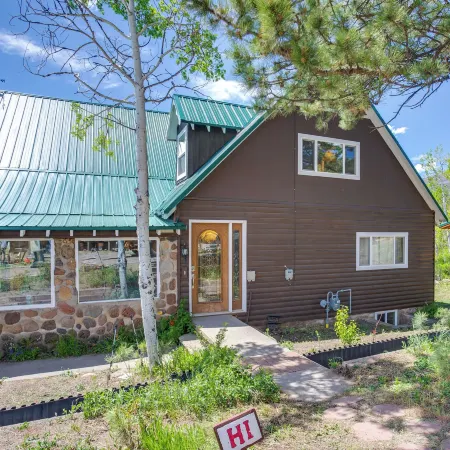 Sunny Cedaredge Home w/ Mtn Views - Hike & Fish!