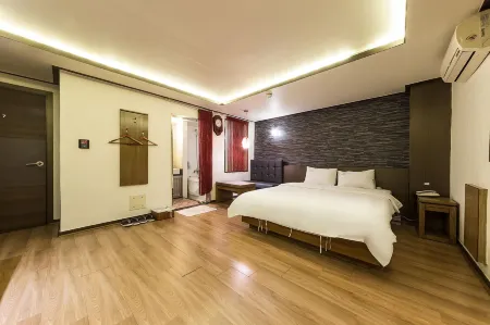 Dongsuwon Gallery Отели рядом с достопримечательностью «Hwaseong Haenggung»