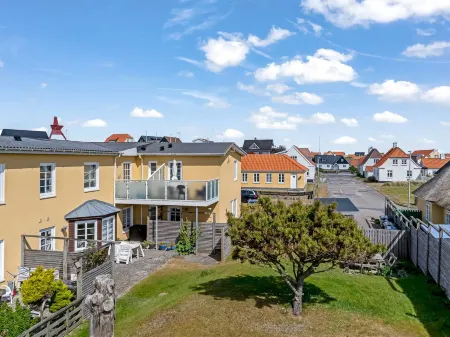 "Jördis" - 150m from the Sea