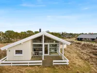 "Ferdine" - 1.5km from the Sea