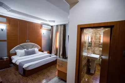 Grand Cubana Hotels Hotels near Jabi Lake