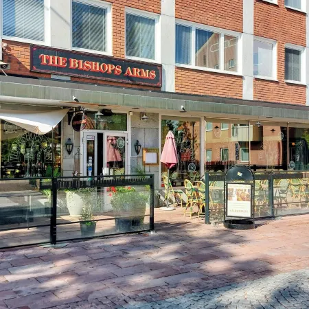 Hotel Bishops Arms Mora