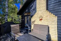 Pagosa Lakefront Home w/ Hot Tub, A/C, & Canoe!