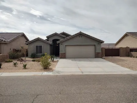 Comfortable and Welcoming Yuma Home