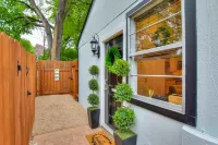 Hyde Park Carriage House Hotels in Central Austin