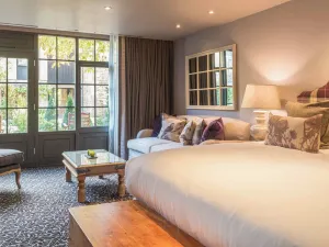 The Lygon Arms - an Iconic Luxury Hotel