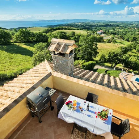 Villa near Lake Bolsena with Pool