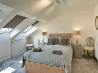 Charming Home in Saltash near Whitsand Bay