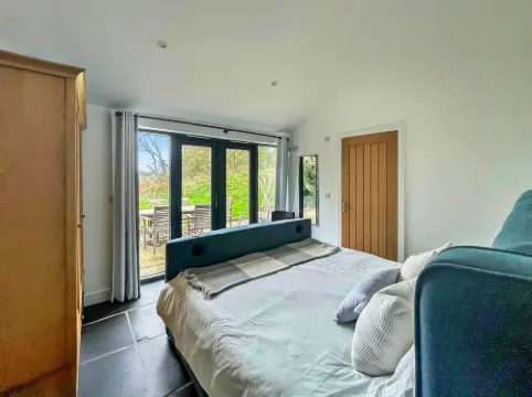 Cottage in Millbrook with Countryside Views