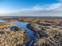 Lakeside Haven with Gourmet Kitchen