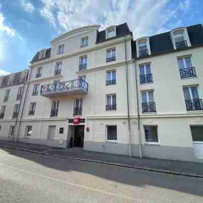 Hôtel Ibis Valenciennes Centre Hotel Exterior