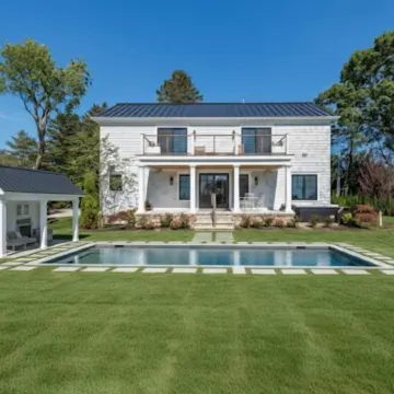 Brand New 4 Bed Luxurious Villa Ocean Views with New Private Pool.