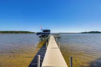 Waterfront Gull Lake w/ Dock: Family Friendly! - Homestays