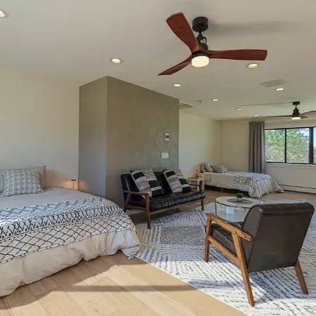 SOL® Catskills Mnt view, Sauna, Hot Tub, Fire Pit, Min to Plattekill & Belleayre
