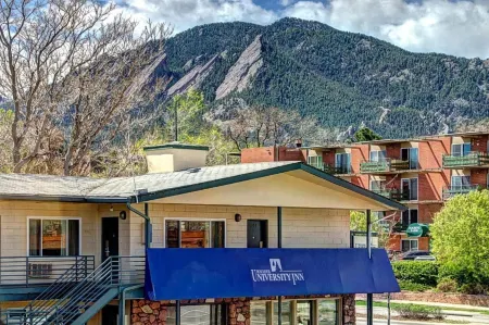 Boulder University Inn