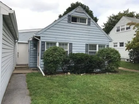 Comfort & Proximity to Downtown and Penn State (STR22-00040)