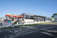 Bridport Bay Inn Hotels near Bridport Walking Track