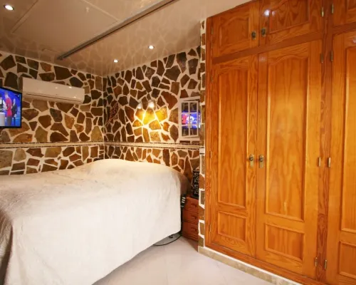 Casper, second home Comfortable Vacation Home Hotels in Els Poblets