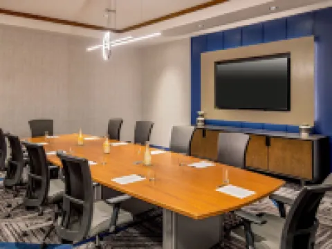 Sheraton Nashua Hotels in Nashua