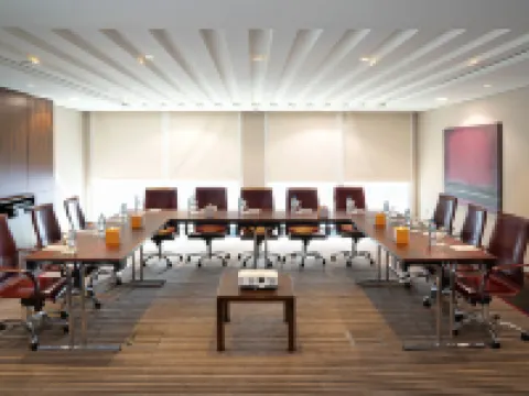 セントロ アル マンハル バイ ロタナ アブダビのホテル