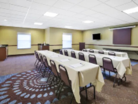 智選假日套房酒店瑟克爾維爾 瑟克爾維爾酒店