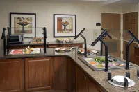 Staybridge Suites NORTH BRUNSWICK by IHG - 朝食